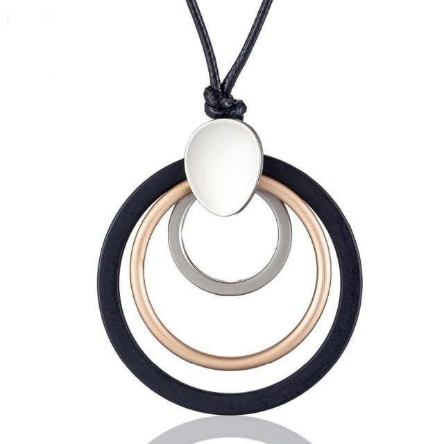 Women’s Long Rope Chain with Round Zinc Alloy Pendant